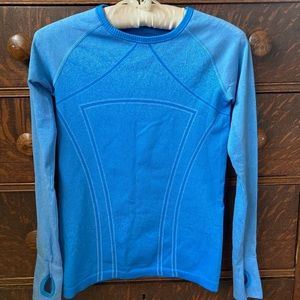 Ivivva by Lululemon Long sleeve top